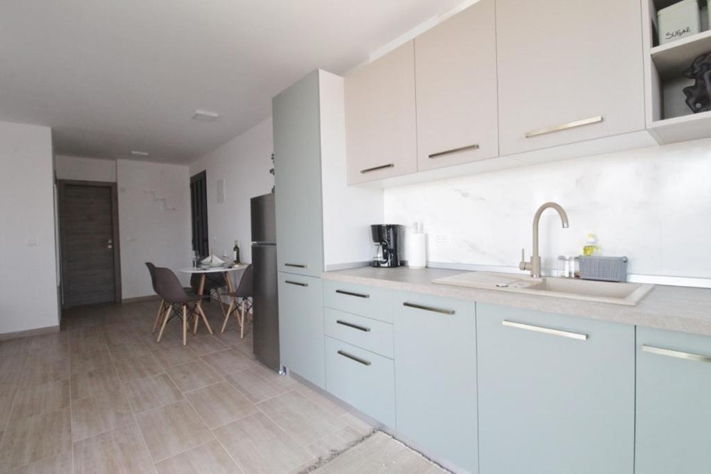 Apartments La Mar Zambratija Экстерьер фото