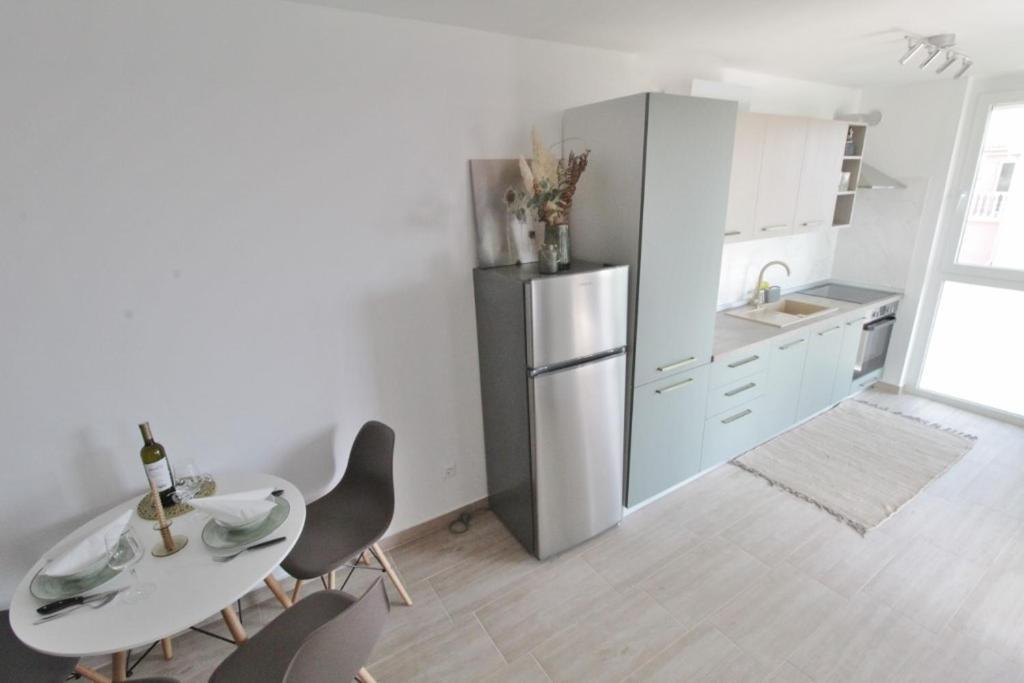 Apartments La Mar Zambratija Экстерьер фото