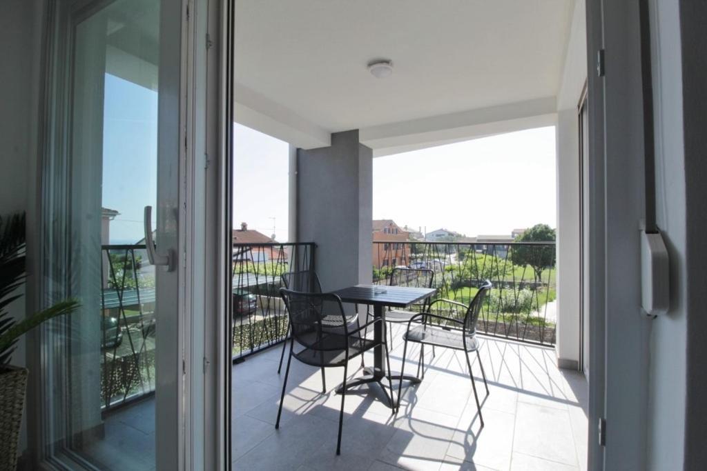 Apartments La Mar Zambratija Экстерьер фото