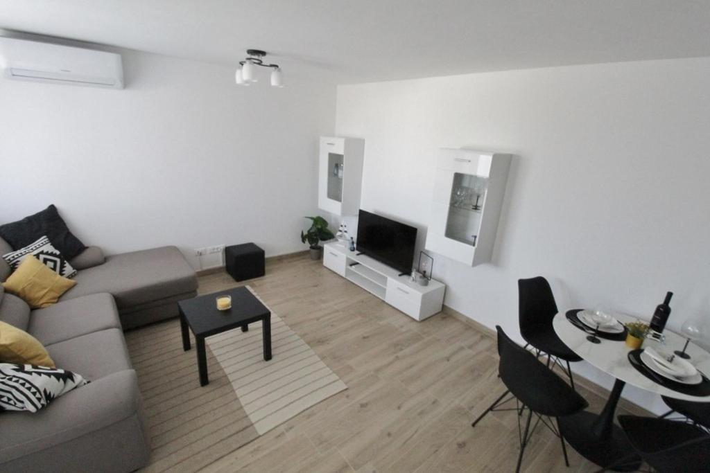 Apartments La Mar Zambratija Экстерьер фото