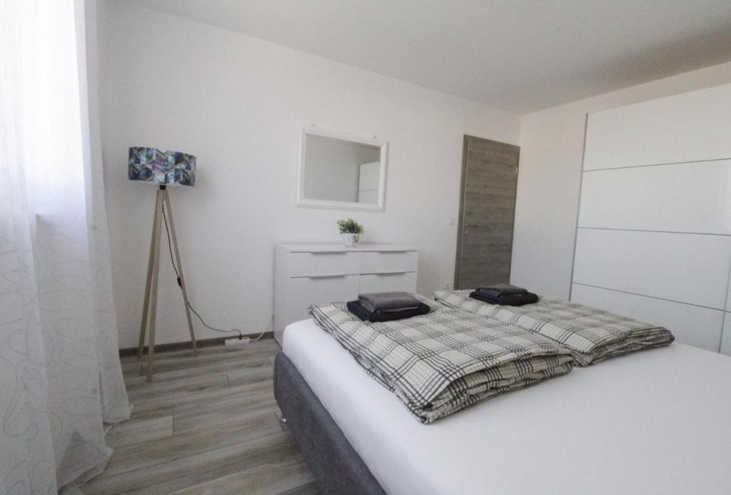 Apartments La Mar Zambratija Экстерьер фото