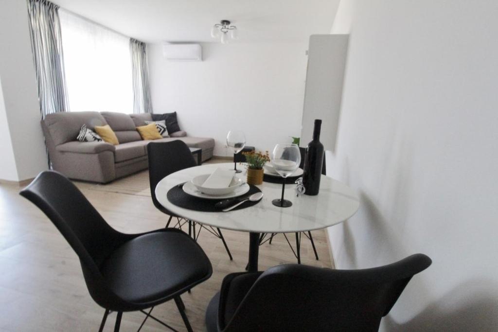Apartments La Mar Zambratija Экстерьер фото
